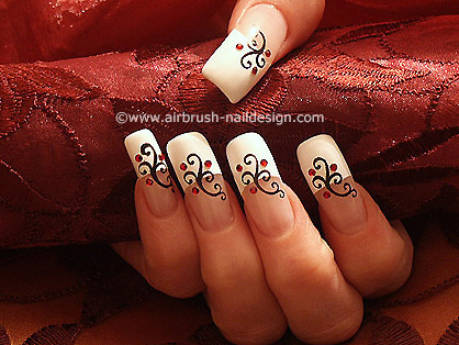 Ornament motive for french nails with airbrush - Airbrush 019