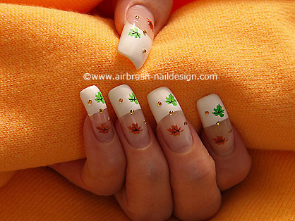 Airbrush Herbst Motiv mit Bltter - Airbrush Nailart Motiv 060